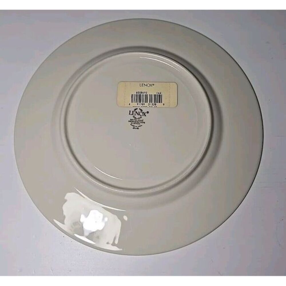Lenox MATELASSE Salad Ivory And Gold Rim Plate 8 1/8"‎ - Picture 2 of 3